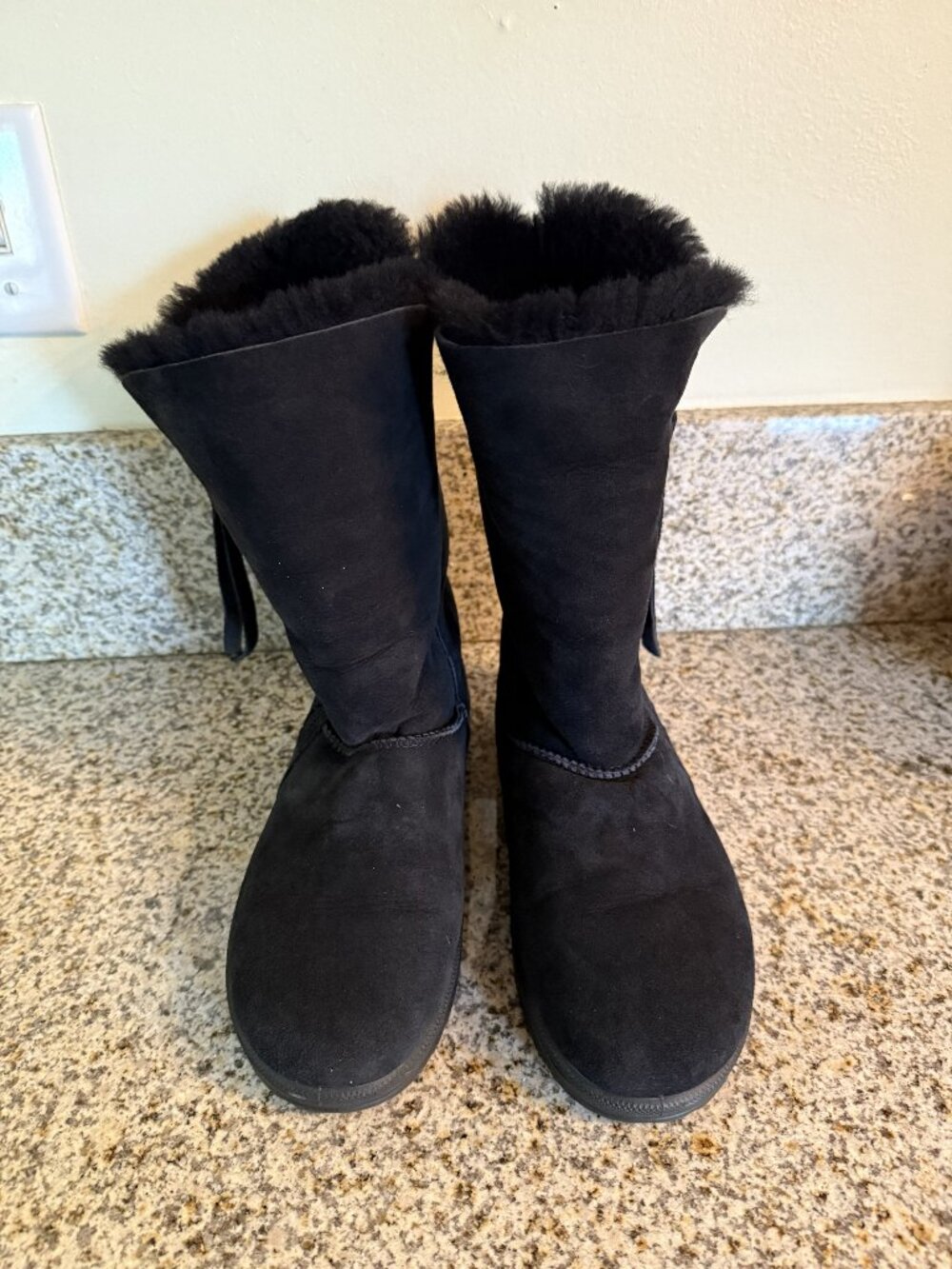 Abeo Black Boots Women's Size 9 Sheepskin Suede Mid‎ Calf Winter boots